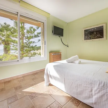 Apartment En La Playa La Mora, Tarracohomes *