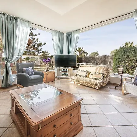 Apartment En La Playa La Mora, Tarracohomes *
